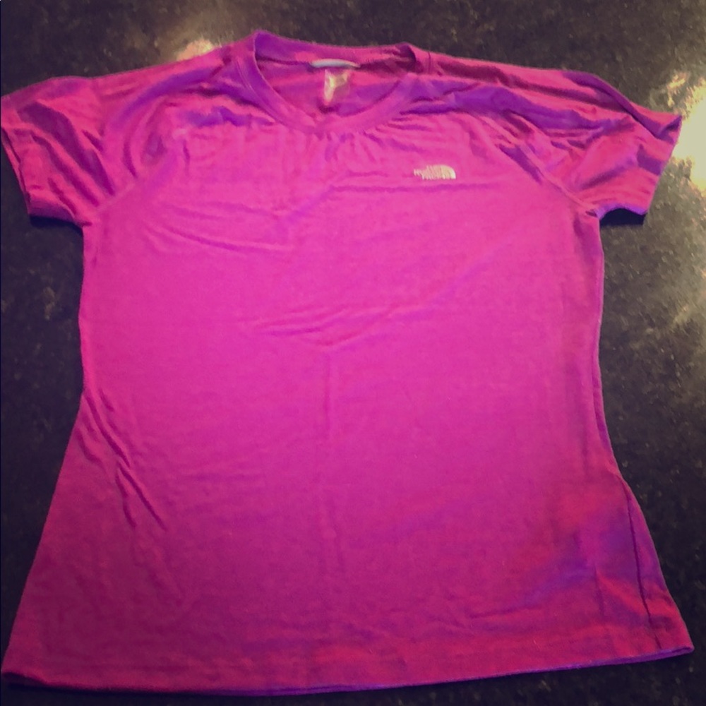 Women’s North Face short sleeve
